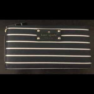 Striped Kate Spade Zipper Wallet